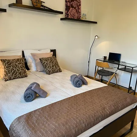 Apartment Center & Old Town Cozy Flat #smart Tv #fast Wi-fi #metro