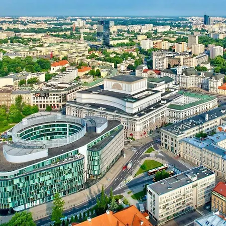 Center & Old Town Cozy Flat #smart Tv #fast Wi-fi #metro Apartment