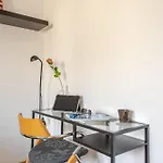 Center & Old Town Cozy Flat #smart Tv #fast Wi-fi #metro * 바르샤바