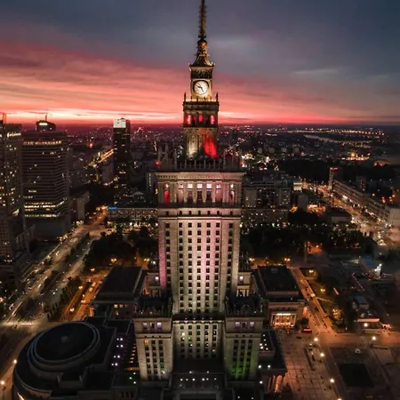 Center & Old Town Cozy Flat #nowy Swiat #smart Tv #fast Wi-fi #metro * Warszawa
