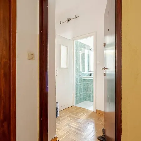 Center & Old Town Cozy Flat #nowy Swiat #smart Tv #fast Wi-fi #metro Lejlighed Warszawa